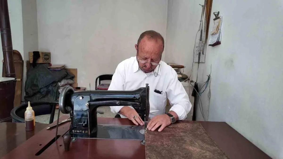 55 yildir terzilik yapiyor vAzm3YVb