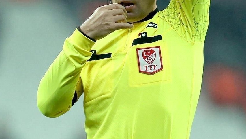 besiktasin erteleme macinin hakemleri aciklandi LKGiqXXn