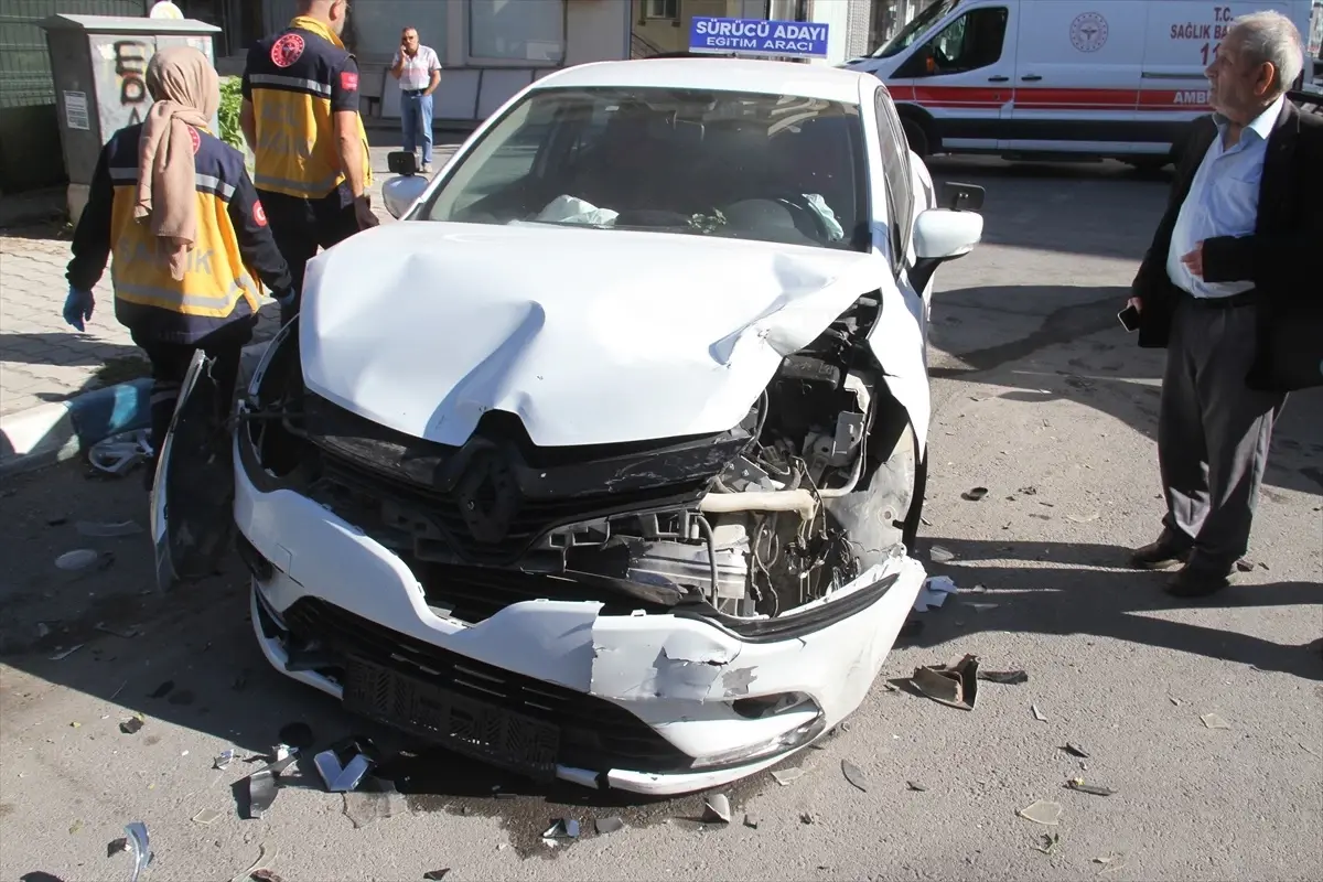 beysehirde iki trafik kazasi 6 yarali 1HghJKdi