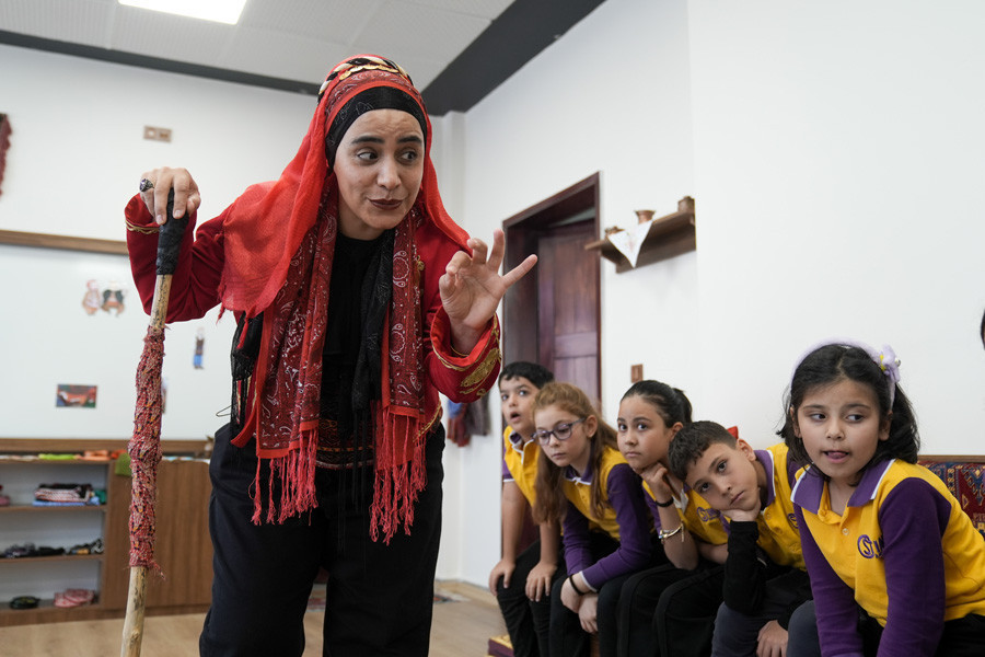 cocuklarimizi sahneye tasimak icin calistiriyoruz f6FMdQNd.jpg