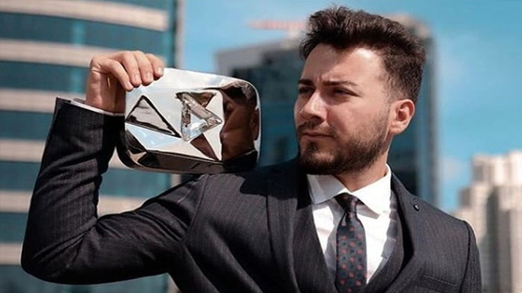 enes batur youtube kanalini kapatti mi neden kapatti 16 milyon abonesi vardi LGaBy6gj