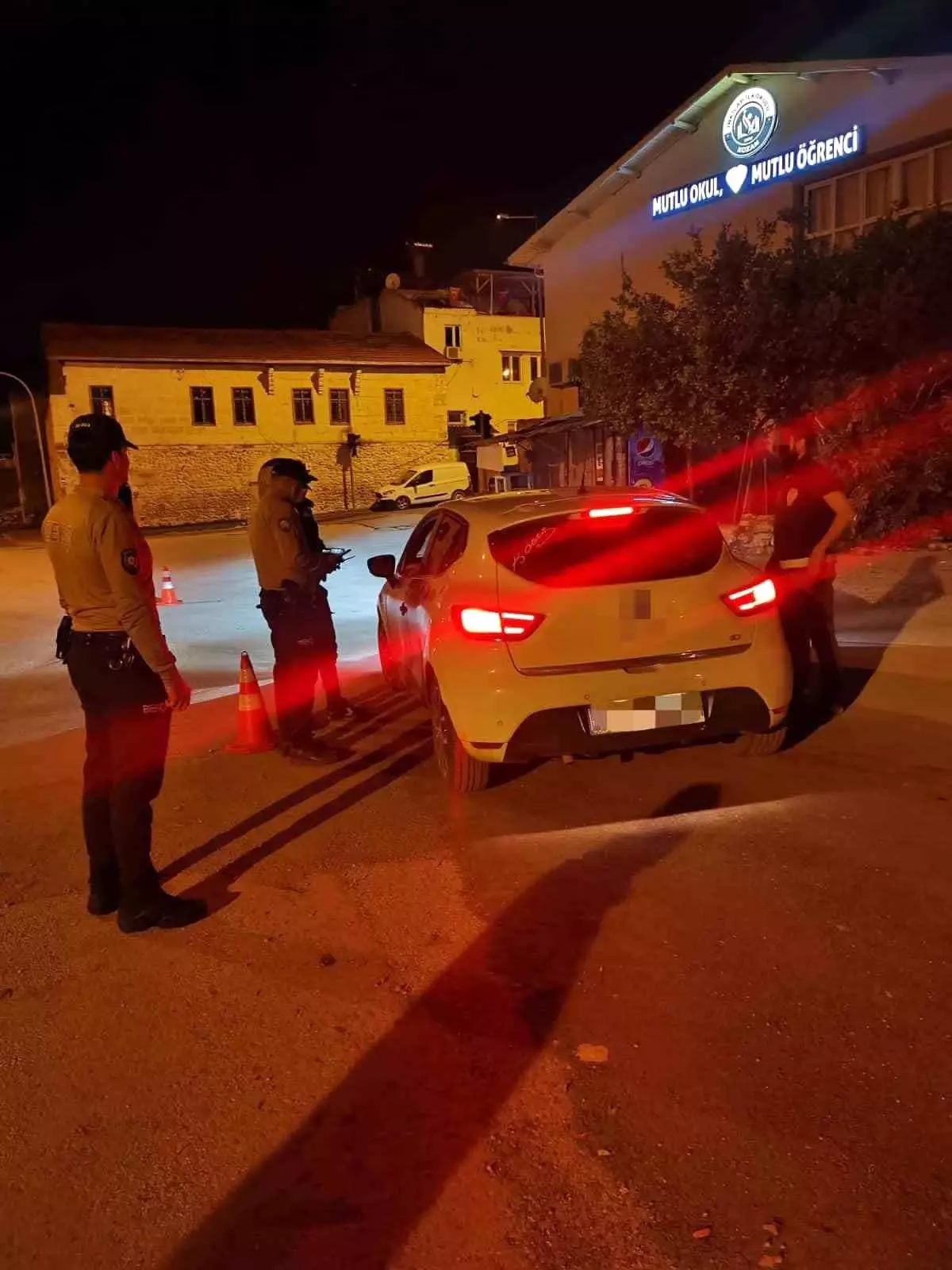 kozanda guven uygulamalari genis capli asayis ve trafik denetimleri gerceklestirildi Q8AXyQGn.jpg